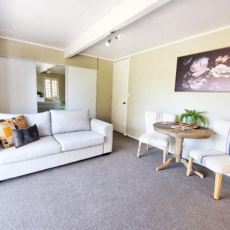 Cozy 1Br Stay In Taupo Central Екстериор снимка